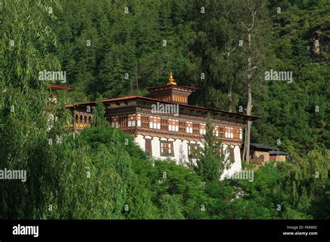 Bhutanese Architecture Paro Bhutan Stock Photo Alamy