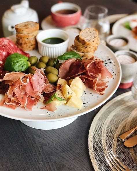 Dîner diffamer Perspicacité presentoir charcuterie buffet mince