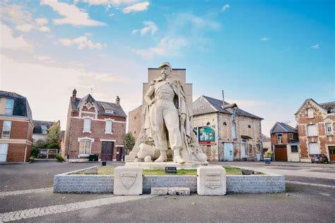 Le Zouave de la Place d Armes La Fère Sortie Culturelle