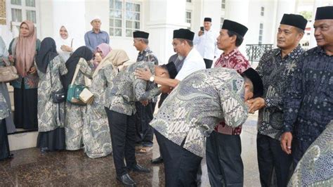 Sekda Nagan Raya Lepas Keberangkatan Umrah Peraih Juara Mtq