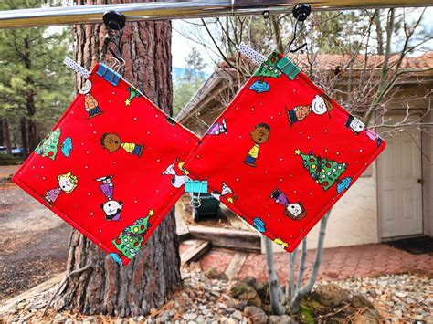 Handmade Quilted Set Of Pot Holders Hot Pads Christmasred Etsy