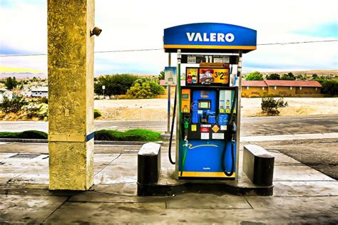 Valero Diamond Shamrock Gas Station Stock Photos Free And Royalty Free