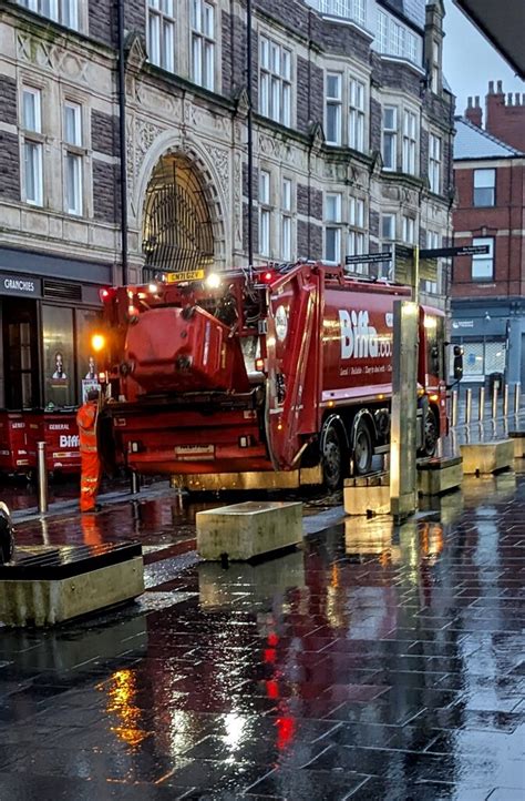 Biffa Lorry Upper Dock Street Newport Jaggery Cc By Sa