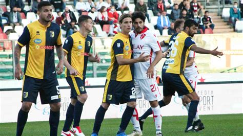 A C TRENTO CALCIO SERIE C GLI AQUILOTTI ESCONO A TESTA