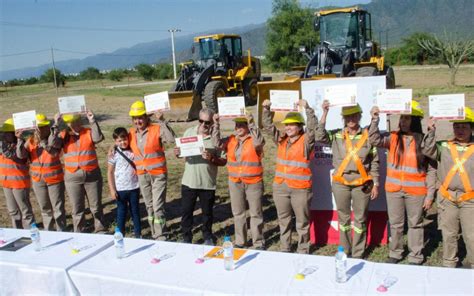 Egresaron las primeras mujeres Operadoras de Máquinas Viales