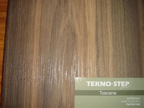 Piso Laminado Tekno Step 8mm Linea Toscana En Promocion 285 00 En