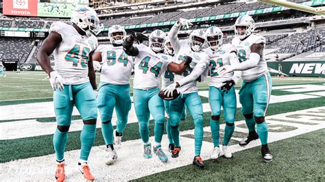 Miami Dolphins Defense Dominant In 20 3 Win Over Jets Xavien Howard Jason Sanders Brian Flores