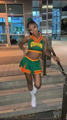 Hot Cheerleading Outfits