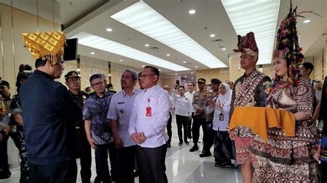 Asisten II Pemkot Palu Sambut Kunjungan Menteri Pertanian Andi Amran