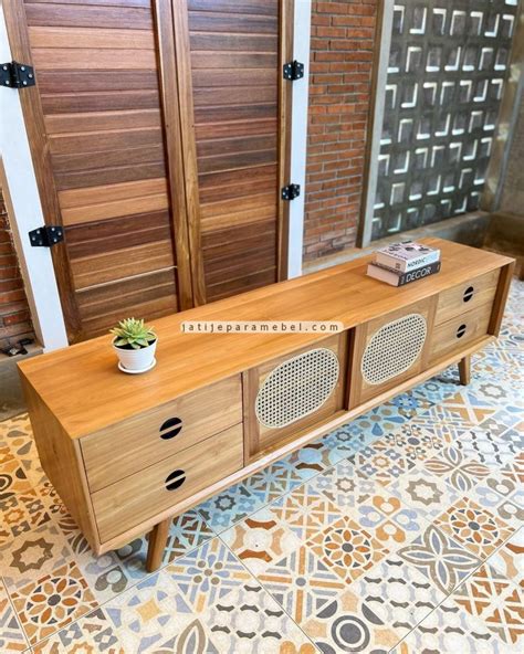 Buffet TV Meja TV Minimalis Retro Kayu Jati Kombinasi Rotan JJM BTV 077