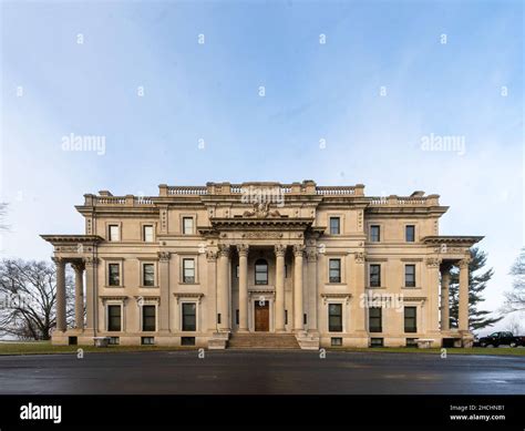 Hyde Park Ny Usa Dec 28 2021 Closeup View Of Vanderbilt Mansion