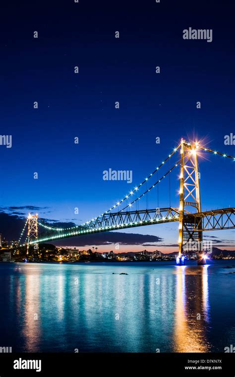 Hercilio Luz Bridge At Dusk Stock Photo Alamy