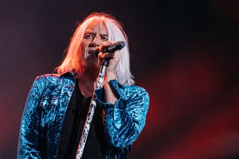 Joe Elliott Reconoce Que En Def Leppard Son Rock Stars Solo En Los