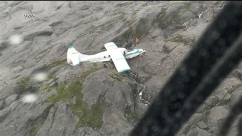 Video All 11 people on board survive plane crash on Alaska mountain - ABC News