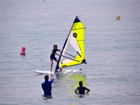 Curso de windsurf en Tarifa iniciación 2 horas desde 55 Yumping