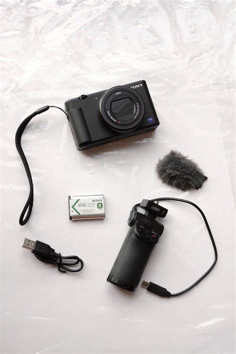 Sony ZV1 Kit, Photography, Cameras on Carousell