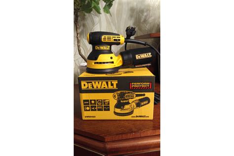 Эксцентриковая шлифмашина DEWALT DWE6423 - выгодная цена, отзывы ...