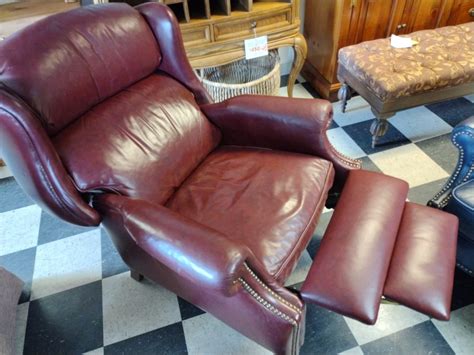 Burgundy Leather Reclining Chair Roth And Brader Furniture