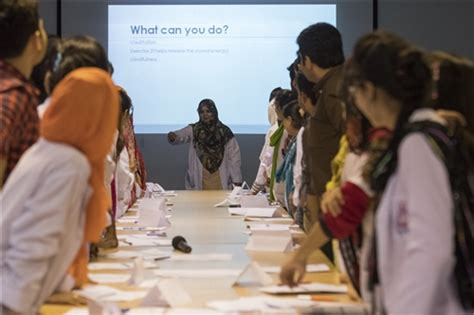 Karachi Jinnah Postgraduate Medical Center Icrc Training On The De Escalation Of Violence For