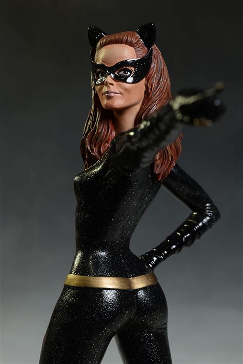 Review And Photos Of Dst 1966 Batman Catwoman Statue