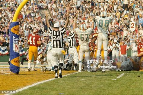 120 Miami Dolphin Jim Kiick Photos And High Res Pictures Getty Images