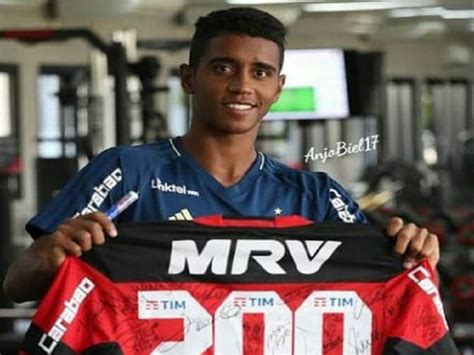 Gabriel ex jogador do Flamengo estará presente no Futebol Solidário