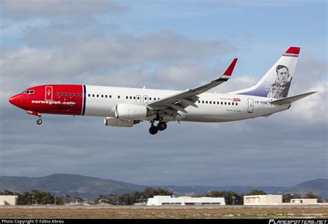 LN DYQ Norwegian Air Shuttle Boeing 737 8JP WL Photo by Fábio Abreu