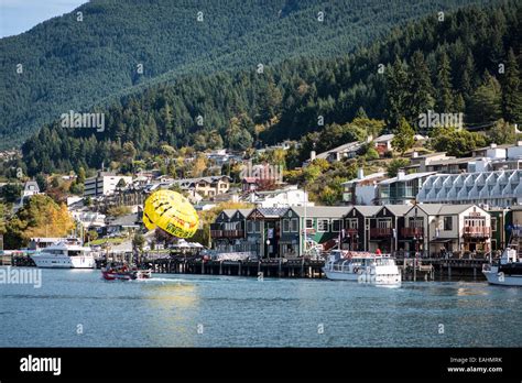 Lake Wakatipu, Queenstown Stock Photo - Alamy