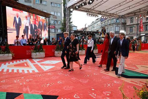 Svjetskom premijerom filma Praznik rada Pjera Žalice večeras se