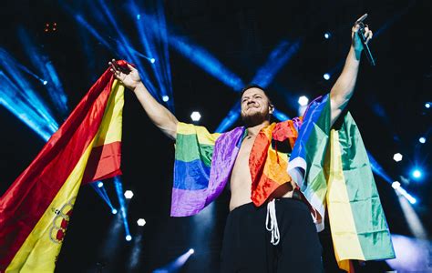 Dan Reynolds De Imagine Dragons Dona La Casa De Su Infancia A Una Organización Lgbt Cultture