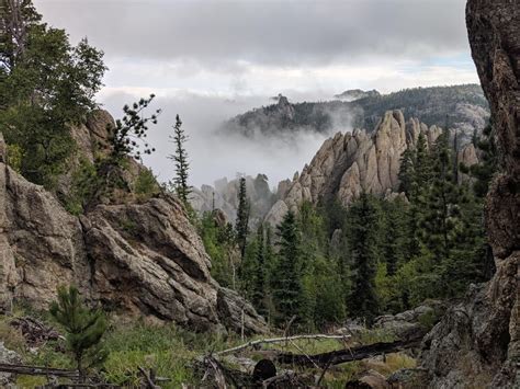 Sunday Gulch Trail, Custer State Park, South Dakota, USA : hiking