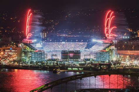 Dave DiCello Photography | Heinz Field | Fireworks before the Stadium Series game at Heinz Field