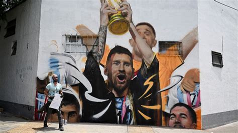 El mural con el que inmortalizaron el momento en el que Messi levantó