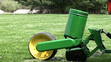 Utv Hitchworks John Deere Flex Planter For Atv Utv Market Youtube