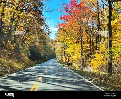 Skyline drive in Shenandoah National park during the fall of 2021 Stock ...