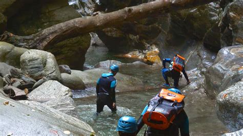 Stages Et S Jours Canyoning Avec Terranova Canyoning