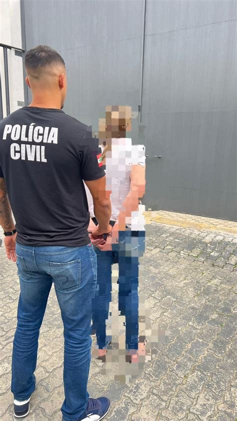 Mulher Que Matou Homem Golpes De Fac O Presa Em Sc