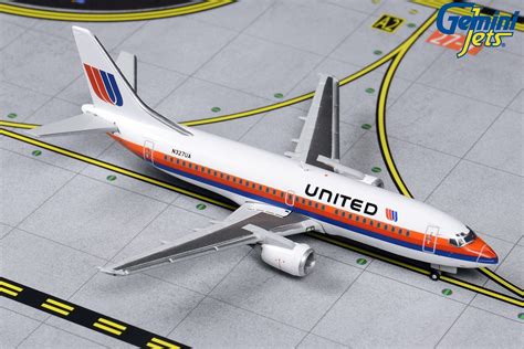 United Airlines Retro Boeing 737 300 Gemini Jets N327ua Gjual1203 Scale