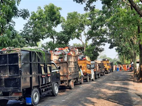 Antrean Truk Sampah Di Tpa Cipayung Mengular Hingga Jam Dlhk Ada