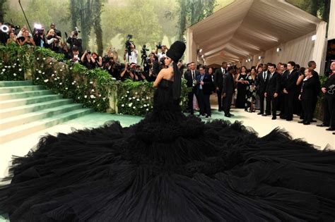 Cardi B S 2024 Met Gala Dress Was A Gothic Glam Creation Designed By