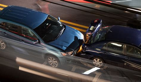 Accidentes Automovilísticos ¿cómo Evitarlos Crabi Autoseguros