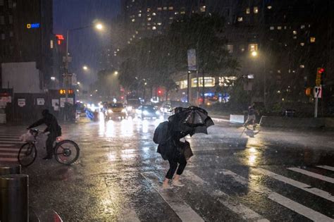 颶風艾達來襲！歷史性暴雨淹沒「大蘋果」 紐約宣布進入緊急狀態 風傳媒