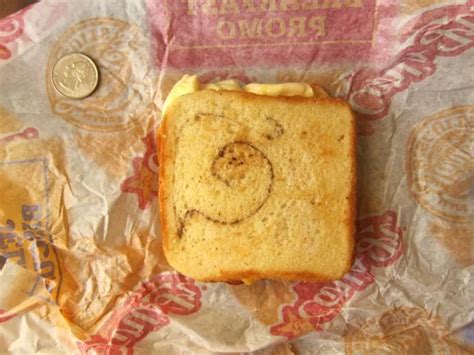 Review Carls Jr Cinnamon Swirl French Toast Breakfast Sandwich With Bacon