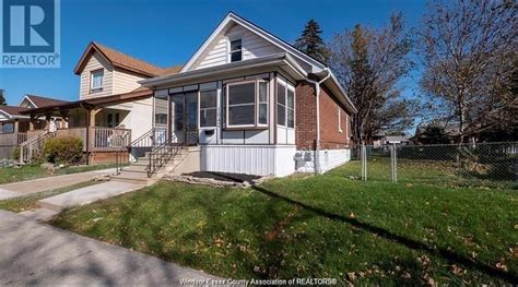 1042 Lena Ave Windsor On N9c 3k4 Zillow