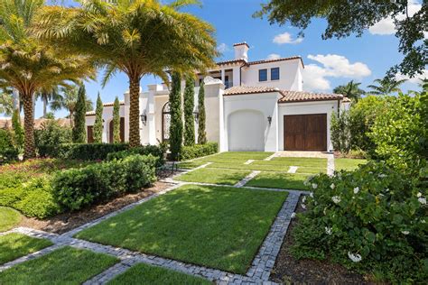 Photo Of In Palm Beach Meets Naples In This Mizner Mansion By