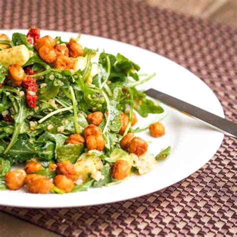 Vegan Arugula Salad With Quinoa Avocado Chickpea Croutons