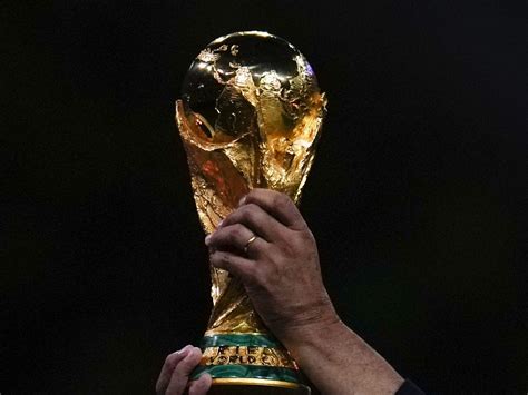 Fußball: WM 2030 in sechs Ländern auf drei Kontinenten - VOL.AT