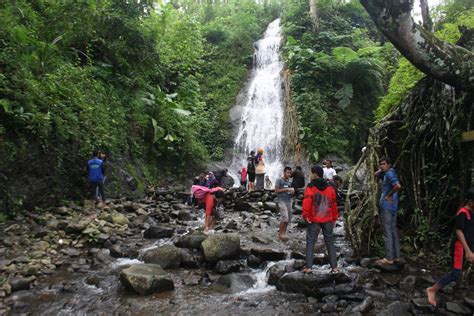 Roro Kuning Waterfall By Khimorkhi On Deviantart