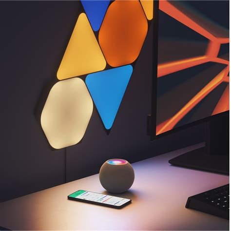 Kit Panouri Luminoase LED RGBW Modulare Inteligente Nanoleaf Shapes