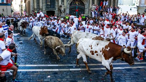 Tensi N Y Carreras Ante Las Astas En El Primer Encierro De Fuente Ymbro